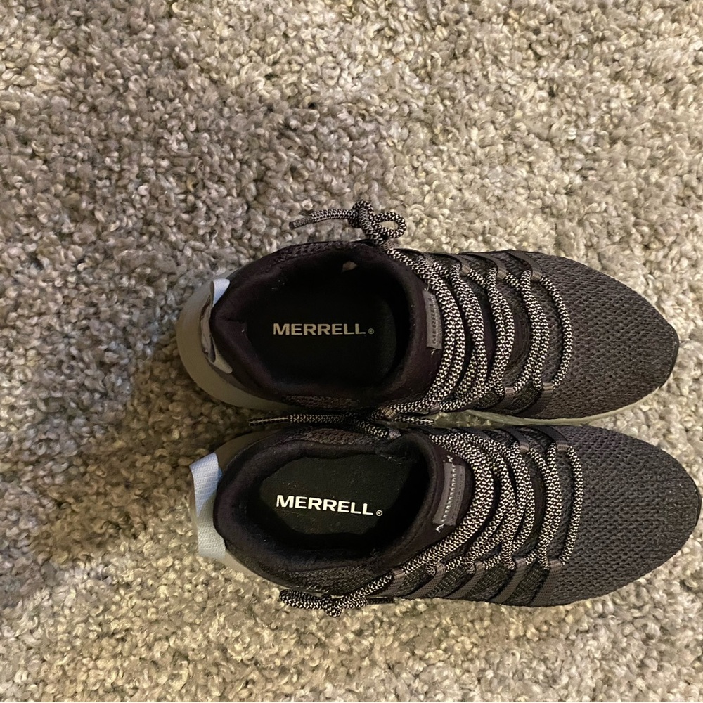 Merrell Woman’s Gray Sneakers